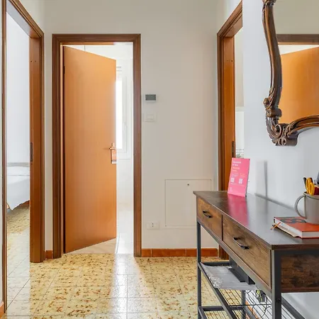 Via Franco Bolognese By Wonderful Italy * Bolonia